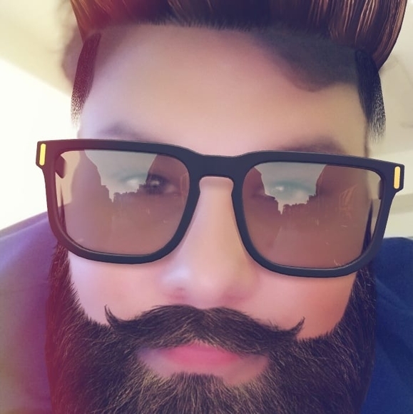 Meet your Posher, Brett - Picture 1 of 1